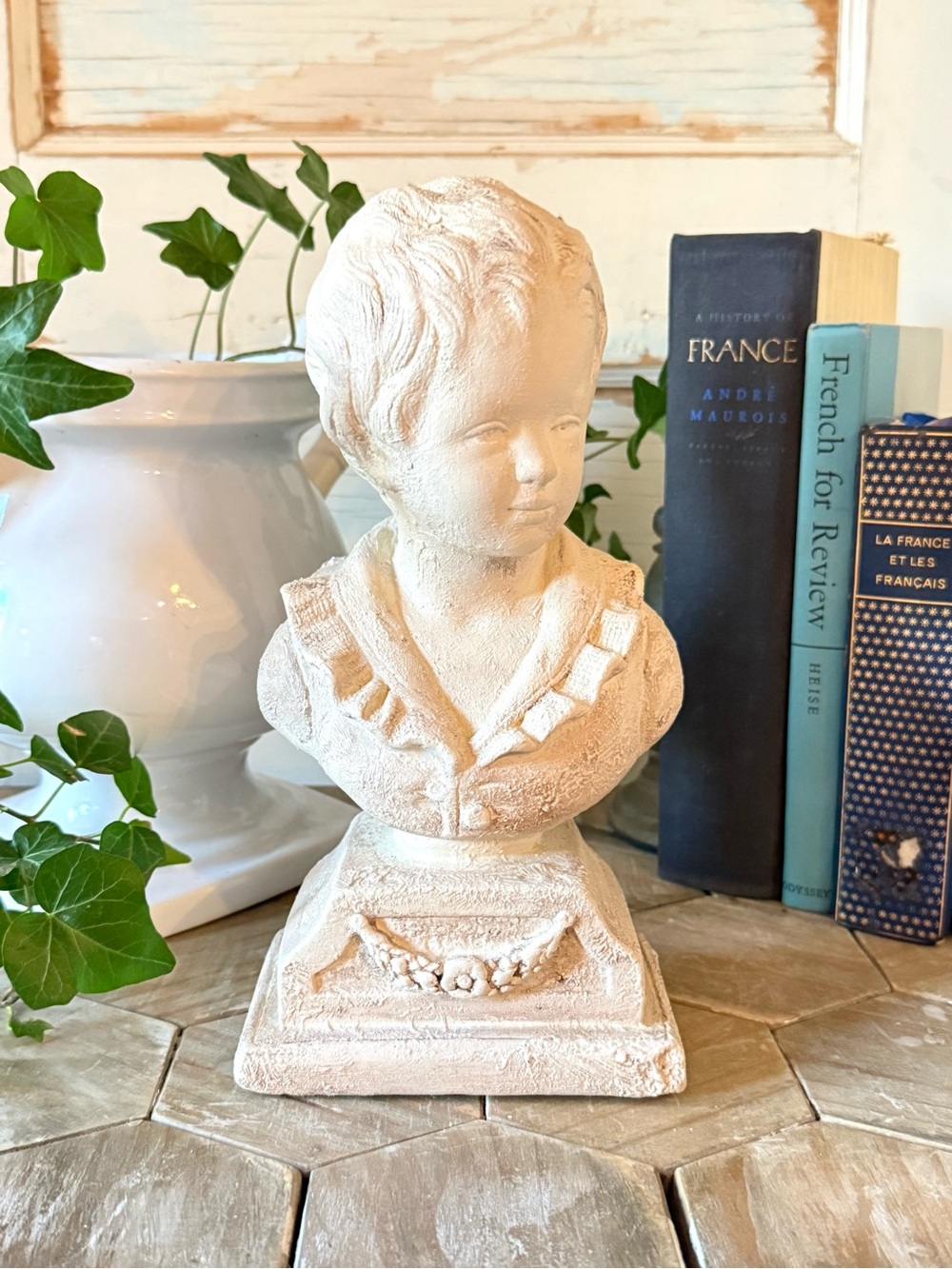 Vintage French Country YoungBoy Bust Chalkwear Bookend by Alexander Backer, 10” - Picture 2 of 9